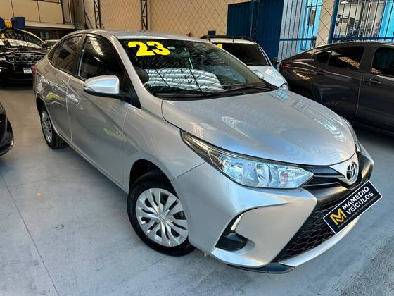 TOYOTA YARIS 1.5 16V FLEX SEDAN XL LIVE MULTIDRIVE
